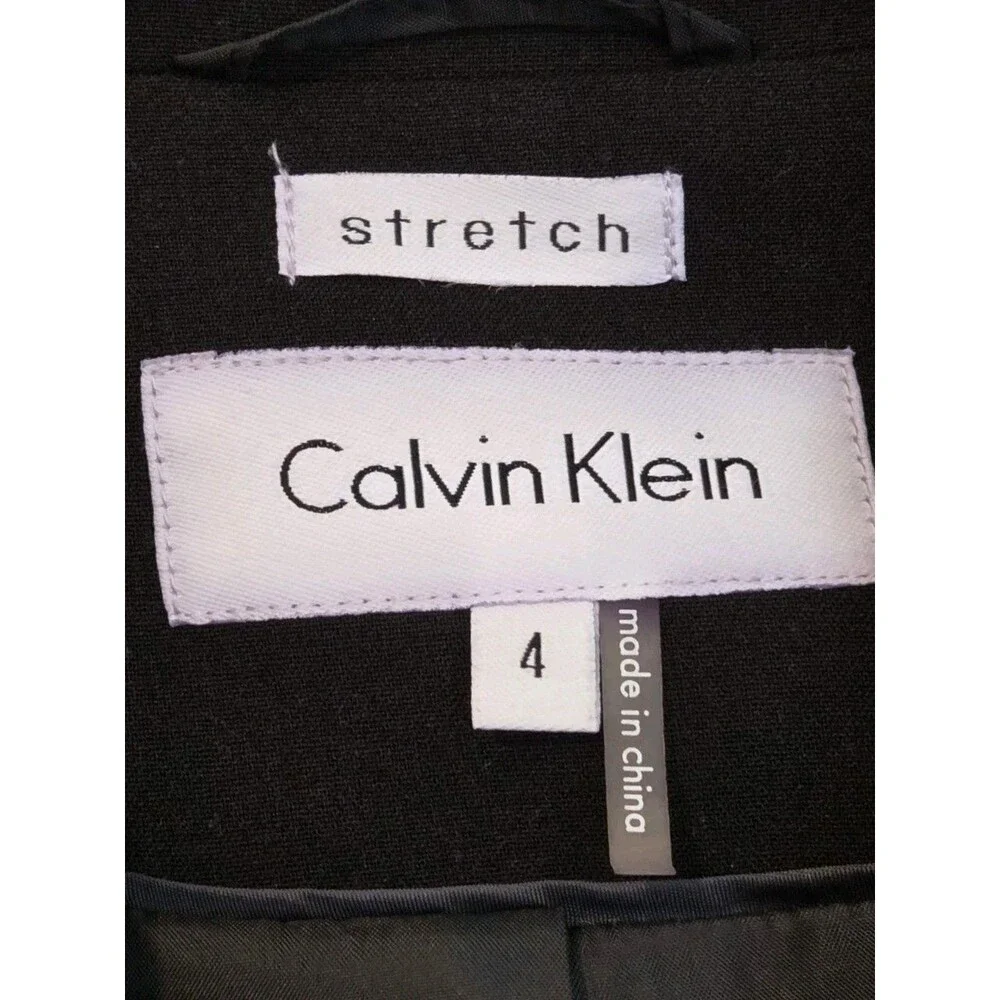 Calvin Klein black one-button blazer - Size 4